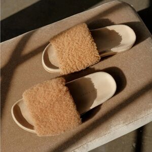 Jenni Kayne Shearling Slides size 37 • BRAND NEW WITH BAG